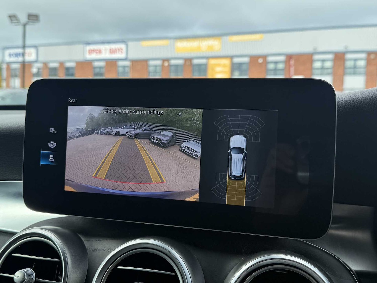 Used Mercedes-Benz GLC 2019 for sale - 76125708: Photo 27