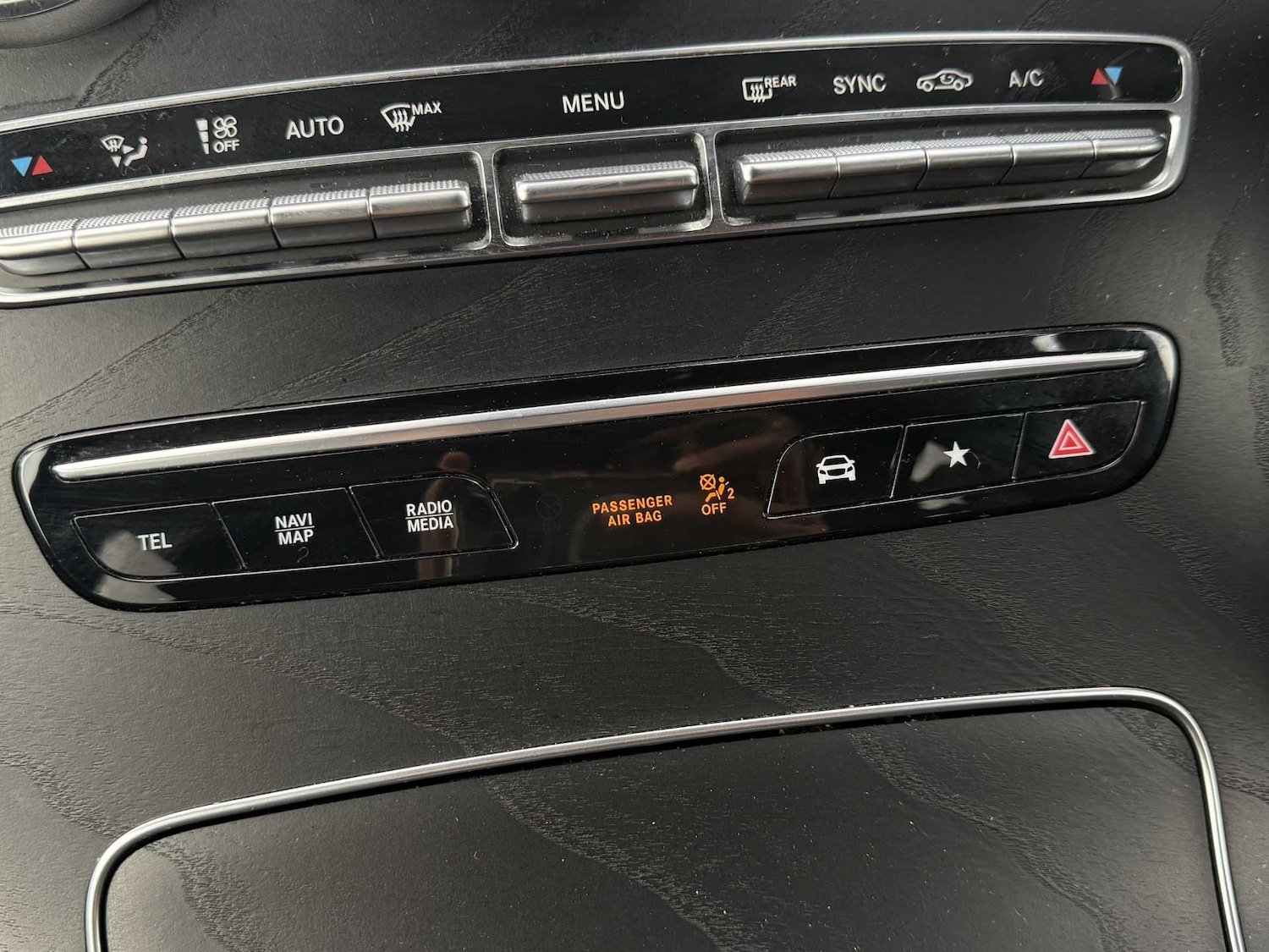 Used Mercedes-Benz GLC 2019 for sale - 76125708: Photo 29