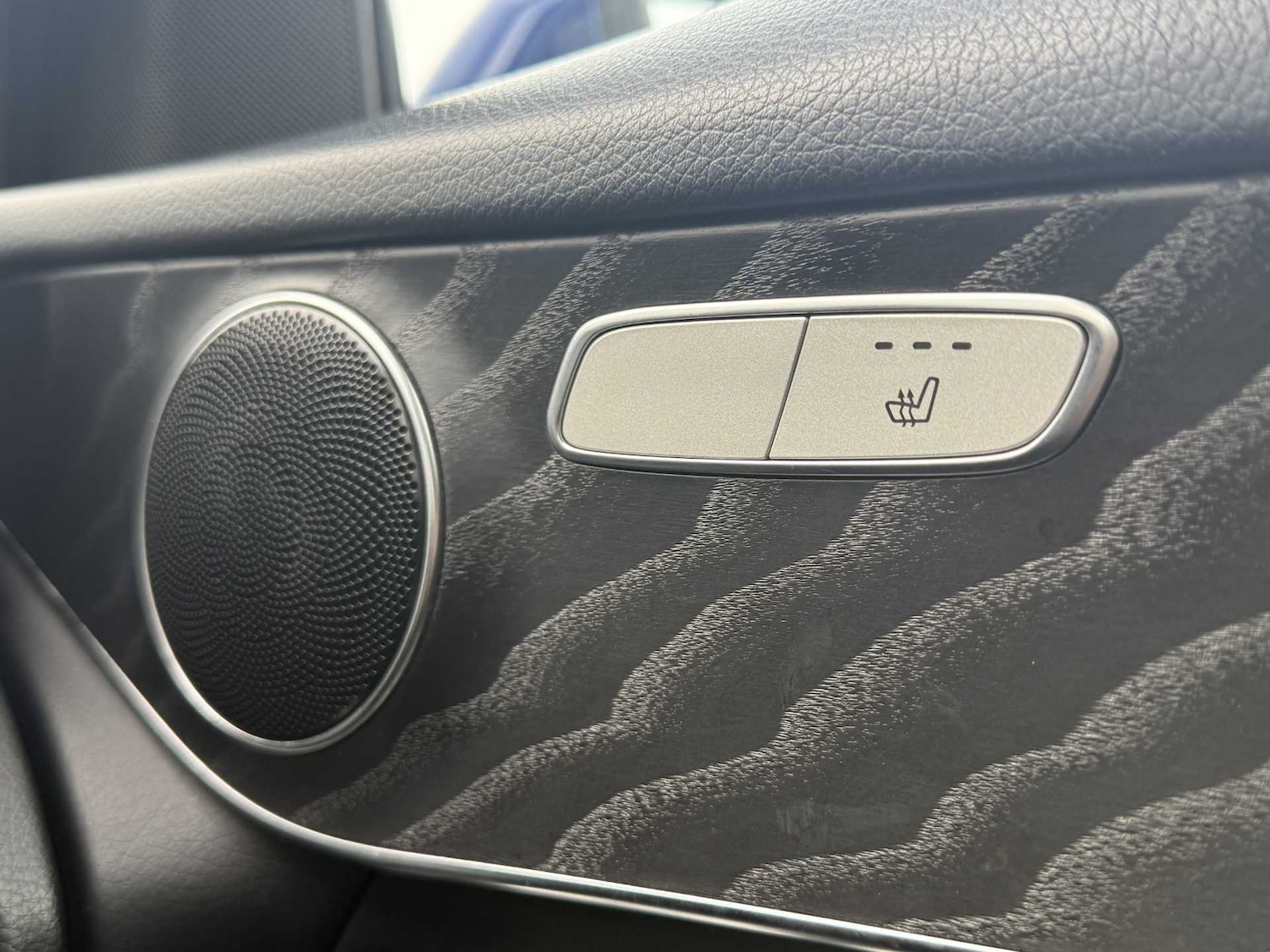 Used Mercedes-Benz GLC 2019 for sale - 76125708: Photo 32