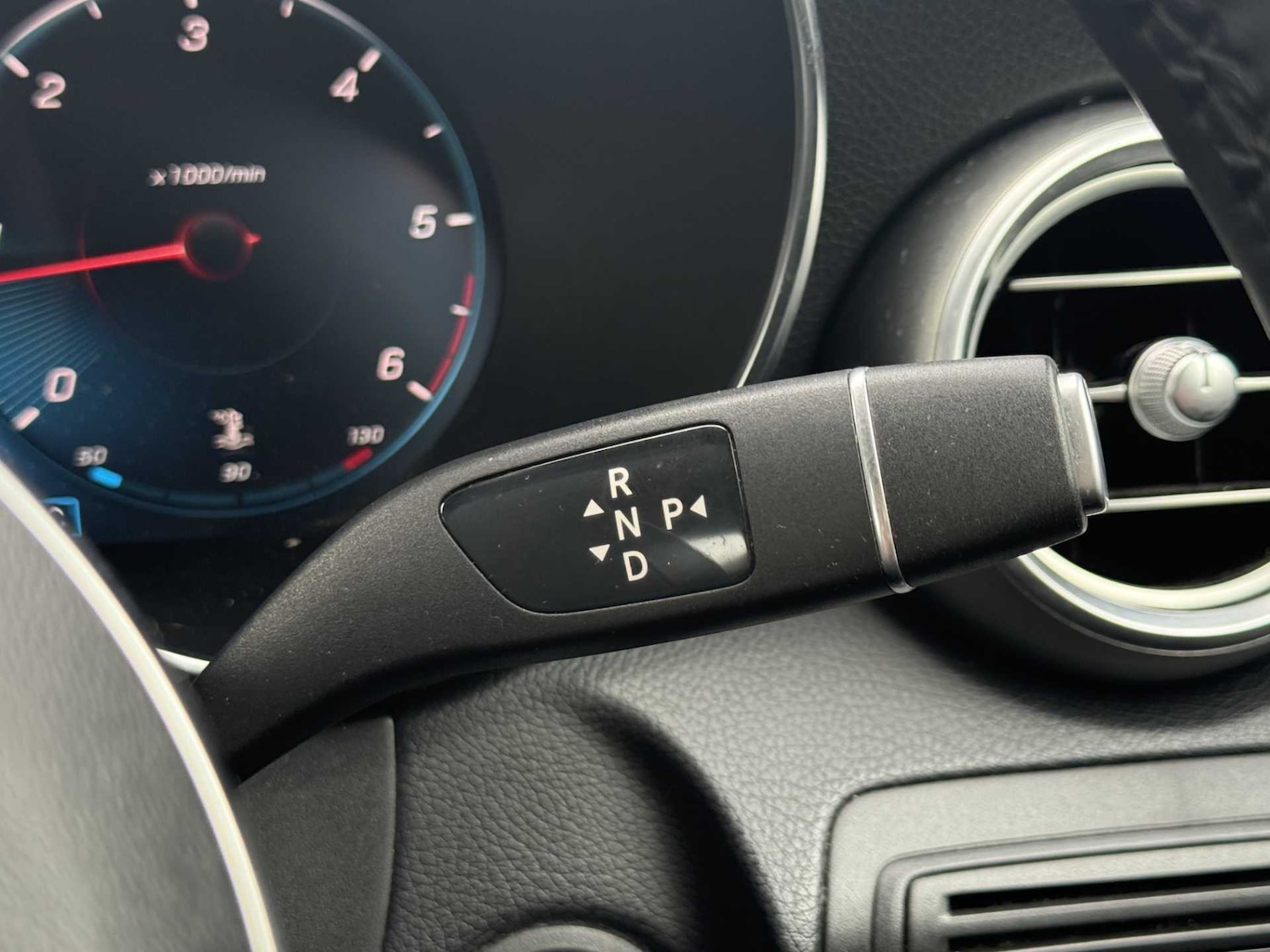 Used Mercedes-Benz GLC 2019 for sale - 76125708: Photo 33