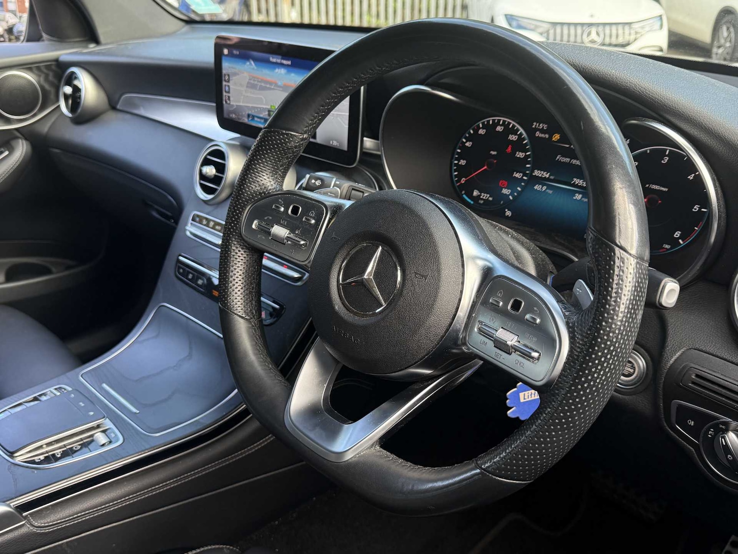 Used Mercedes-Benz GLC 2019 for sale - 76125708: Photo 4