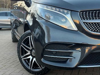 Used Mercedes-Benz V-Class 2023 for sale - 76916039: Photo