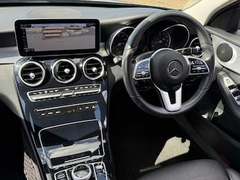 Used Mercedes-Benz C-Class 2018 for sale - 75354076: Photo