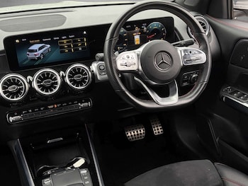 Used Mercedes-Benz GLB 2023 for sale - 77842310: Photo