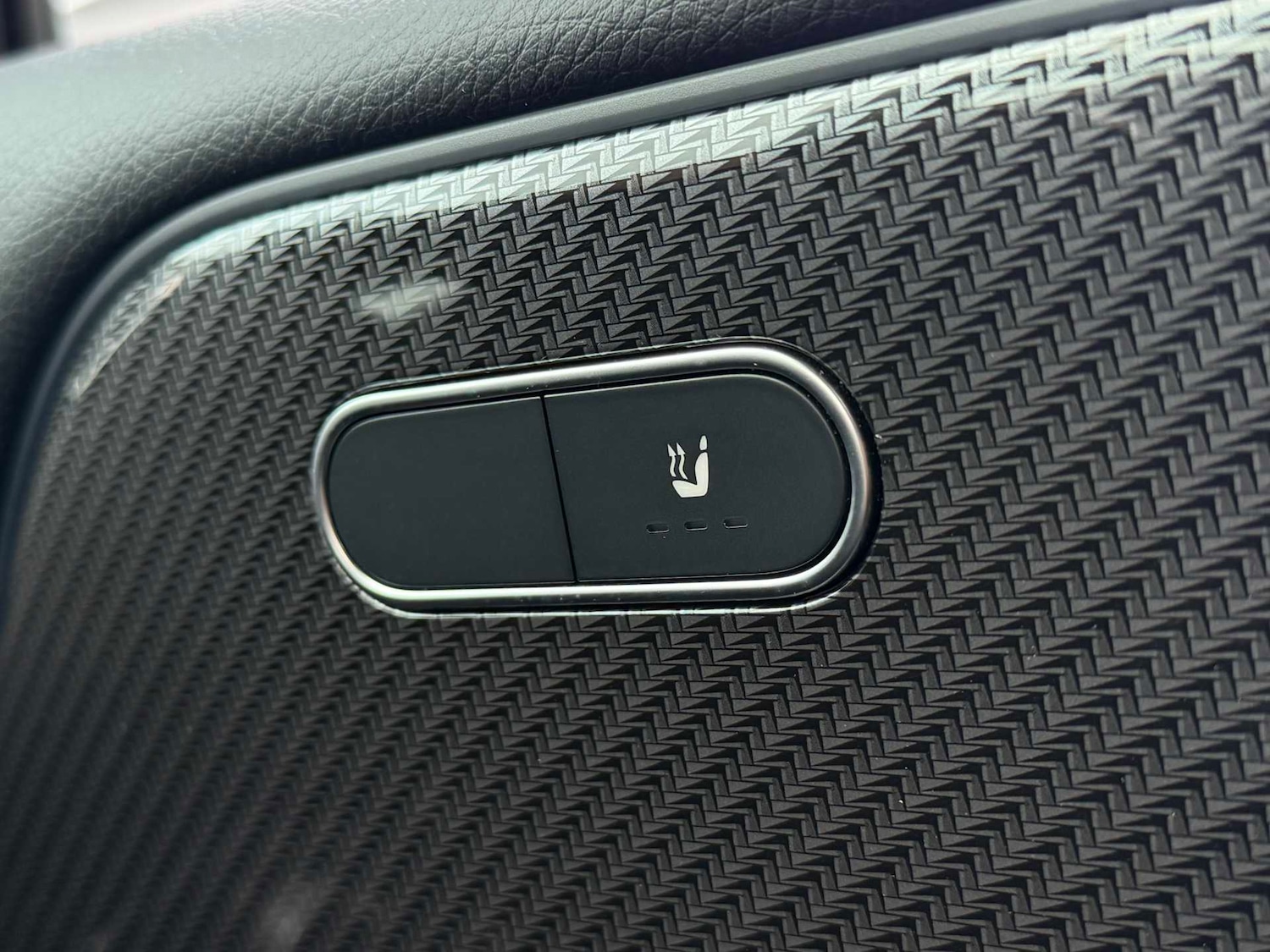 Used Mercedes-Benz GLB 2024 for sale - 76501794: Photo 31