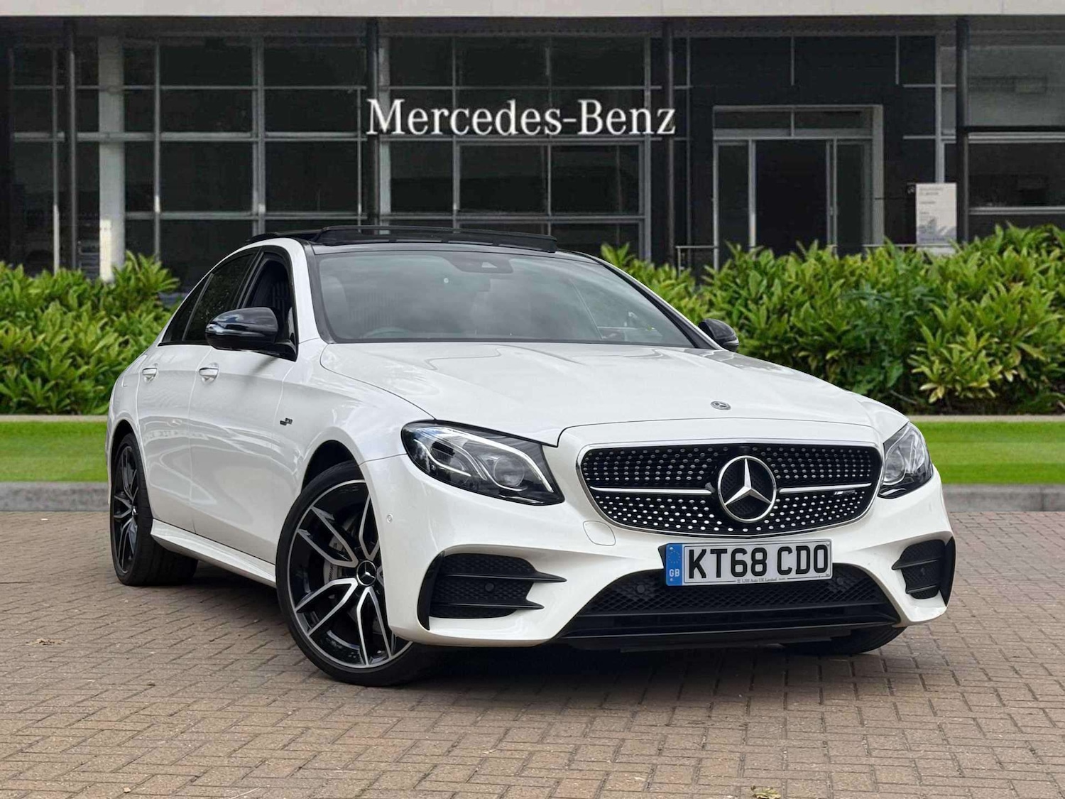 Used Mercedes-Benz E-Class 2018 for sale - 76075537: Photo 1