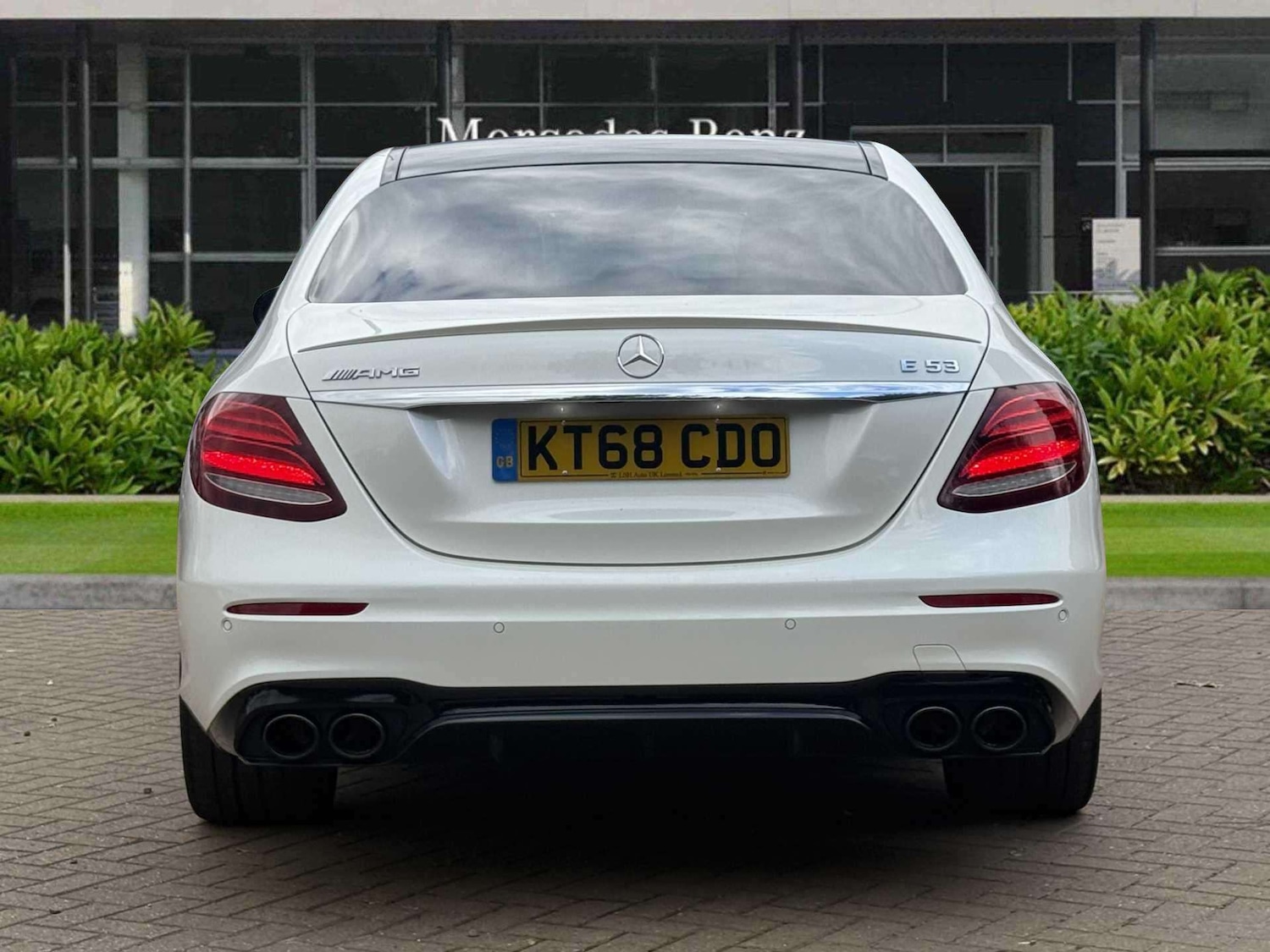 Used Mercedes-Benz E-Class 2018 for sale - 76075537: Photo 10