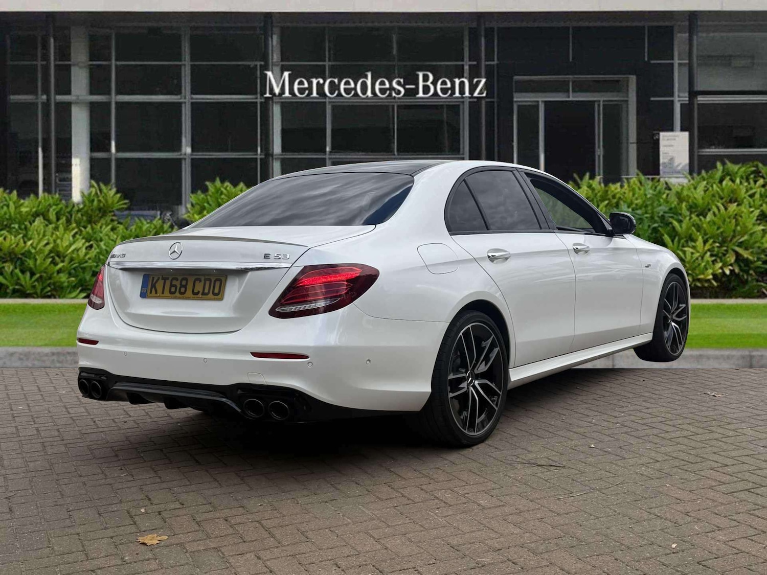 Used Mercedes-Benz E-Class 2018 for sale - 76075537: Photo 12