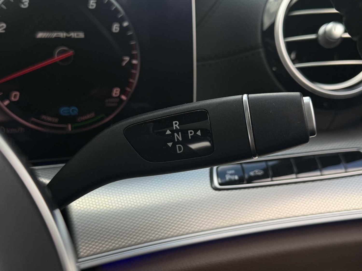 Used Mercedes-Benz E-Class 2018 for sale - 76075537: Photo 32