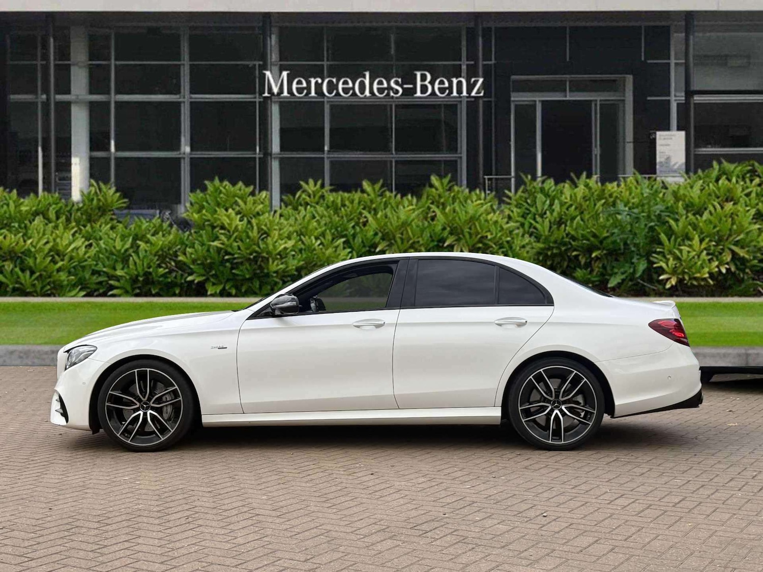Used Mercedes-Benz E-Class 2018 for sale - 76075537: Photo 8