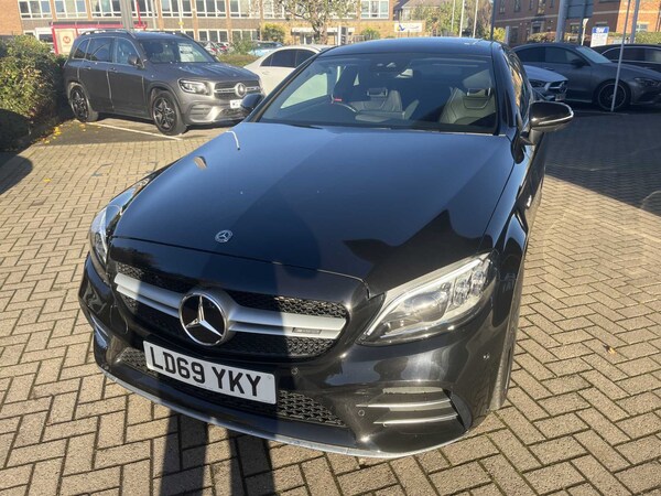 Used Mercedes-Benz C Class 2019 for sale - 76329235: Photo 2