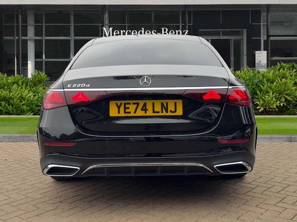 Used Mercedes-Benz E Class 2024 for sale - 76286365: Photo 10