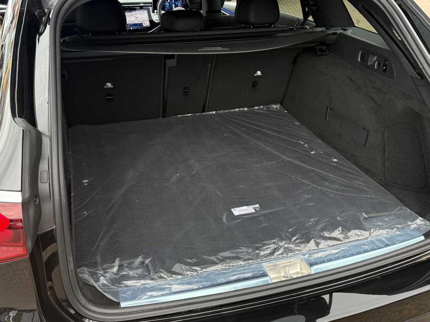 Used Mercedes-Benz E Class 2024 for sale - 76435732: Photo 11