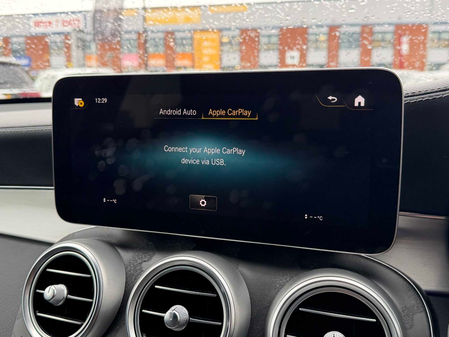 Used Mercedes-Benz GLC 2023 for sale - 76575892: Photo 28