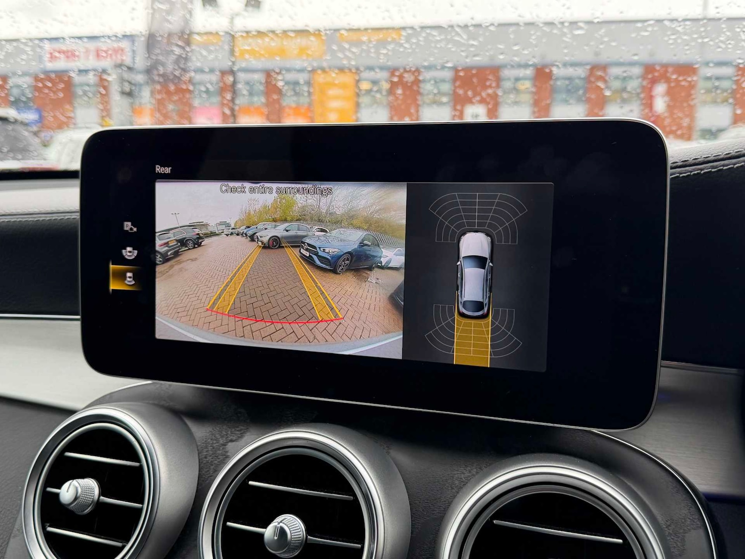 Used Mercedes-Benz GLC 2023 for sale - 76575892: Photo 29