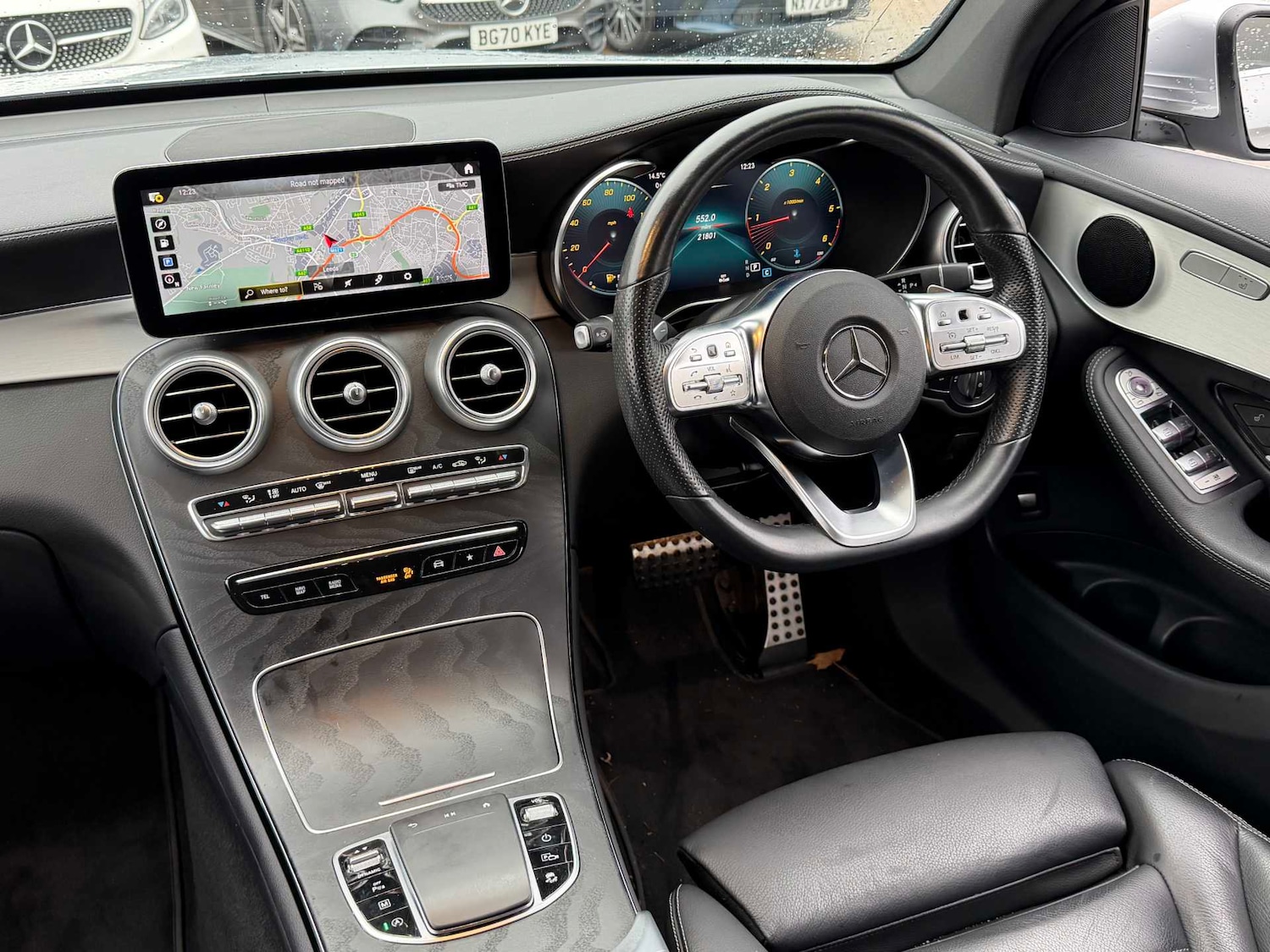 Used Mercedes-Benz GLC 2023 for sale - 76575892: Photo 4