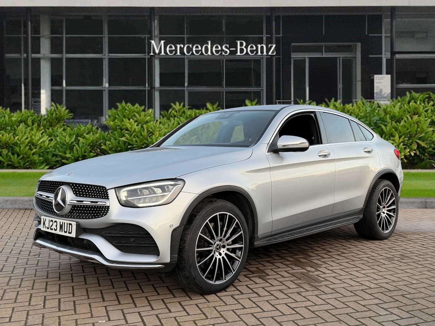 Used Mercedes-Benz GLC 2023 for sale - 76575892: Photo 7