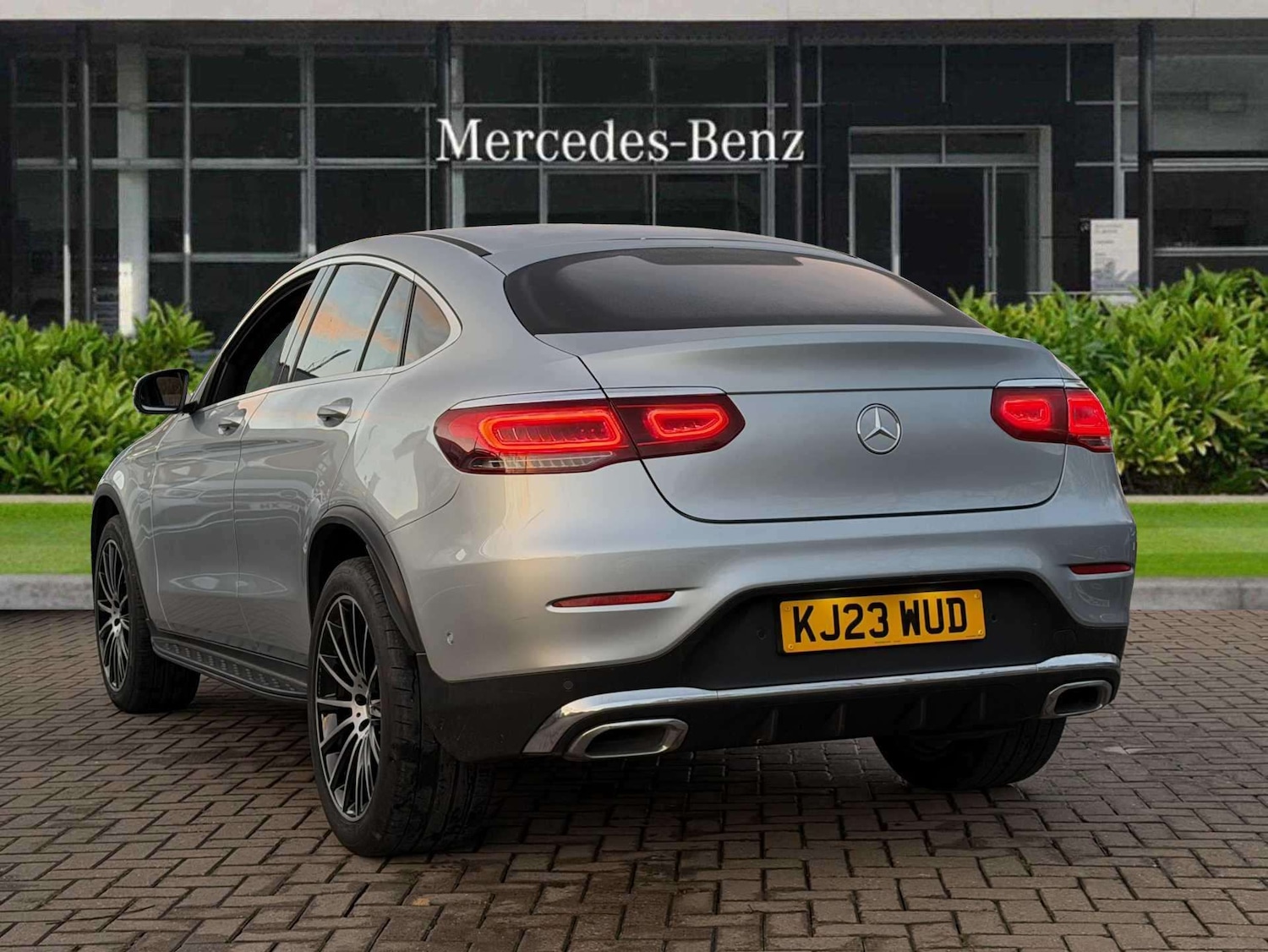 Used Mercedes-Benz GLC 2023 for sale - 76575892: Photo 9