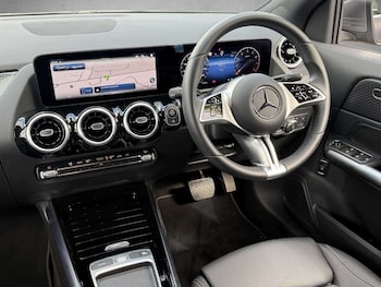 Used Mercedes-Benz GLA 2024 for sale - 78451372: Photo