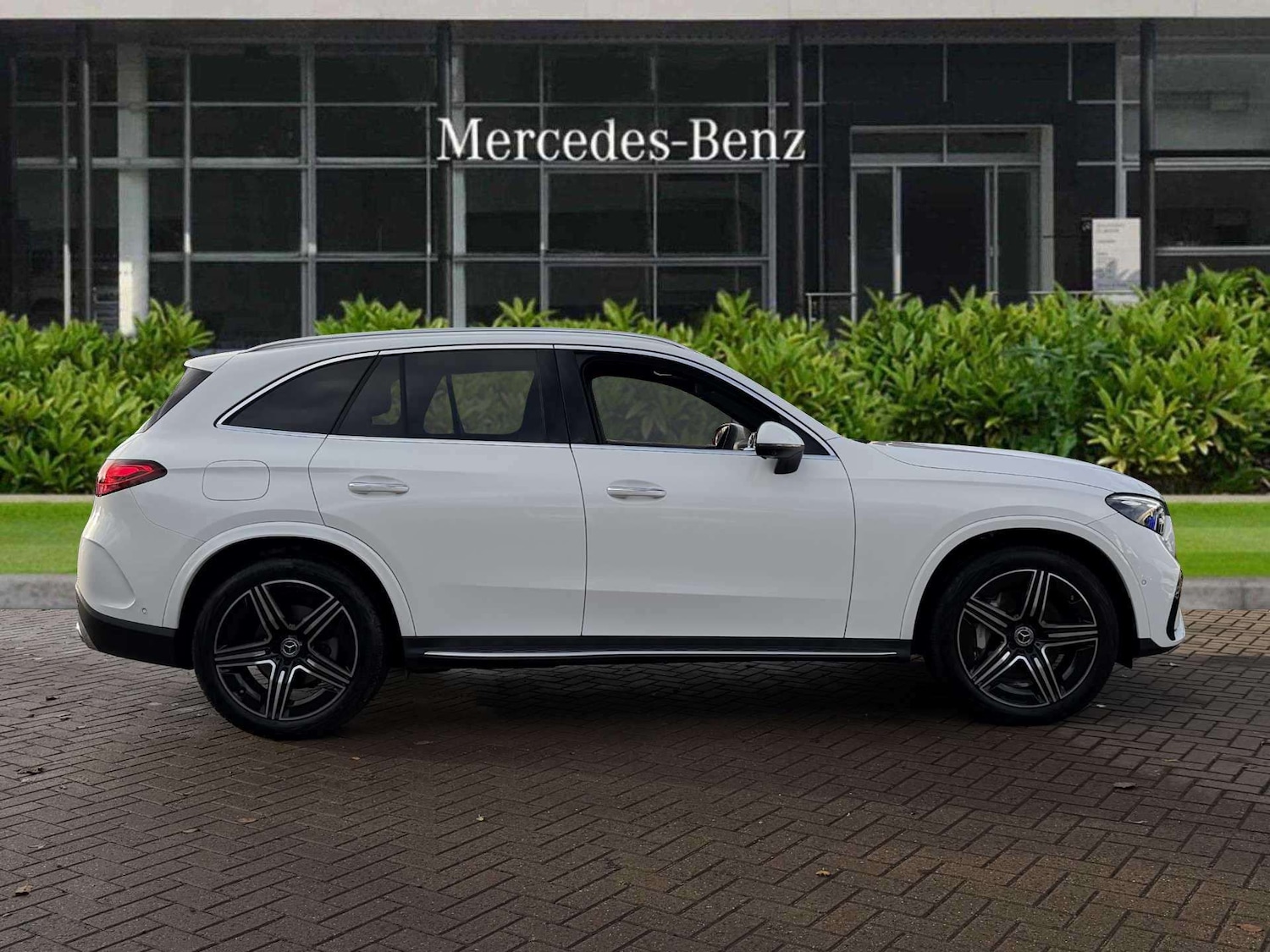 Used Mercedes-Benz GLC 2024 for sale - 76661857: Photo 14