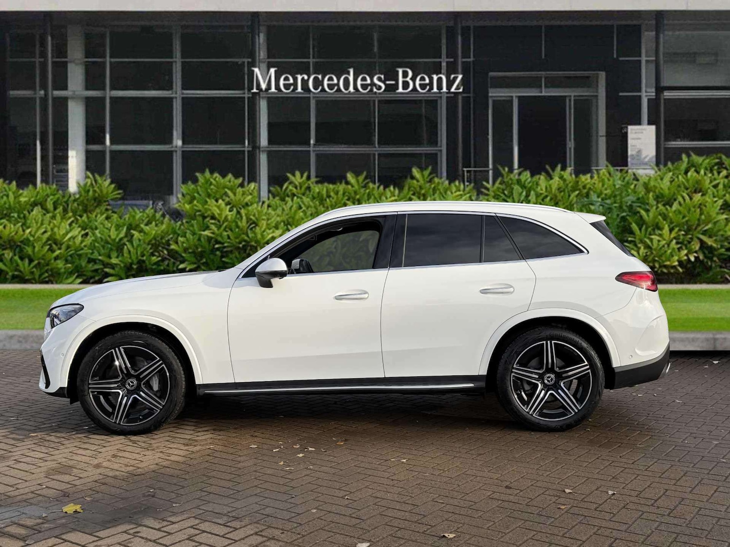 Used Mercedes-Benz GLC 2024 for sale - 76661857: Photo 8