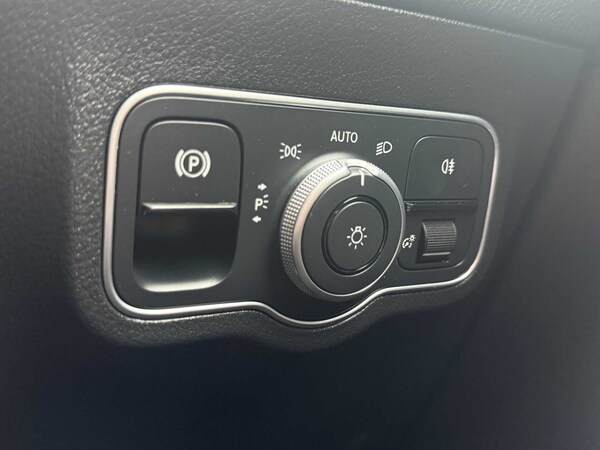 Used Mercedes-Benz GLA 2022 for sale - 76272082: Photo 31