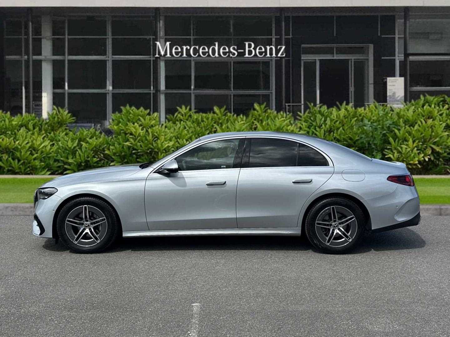 Used Mercedes-Benz E Class 2024 for sale - 77082950: Photo 10