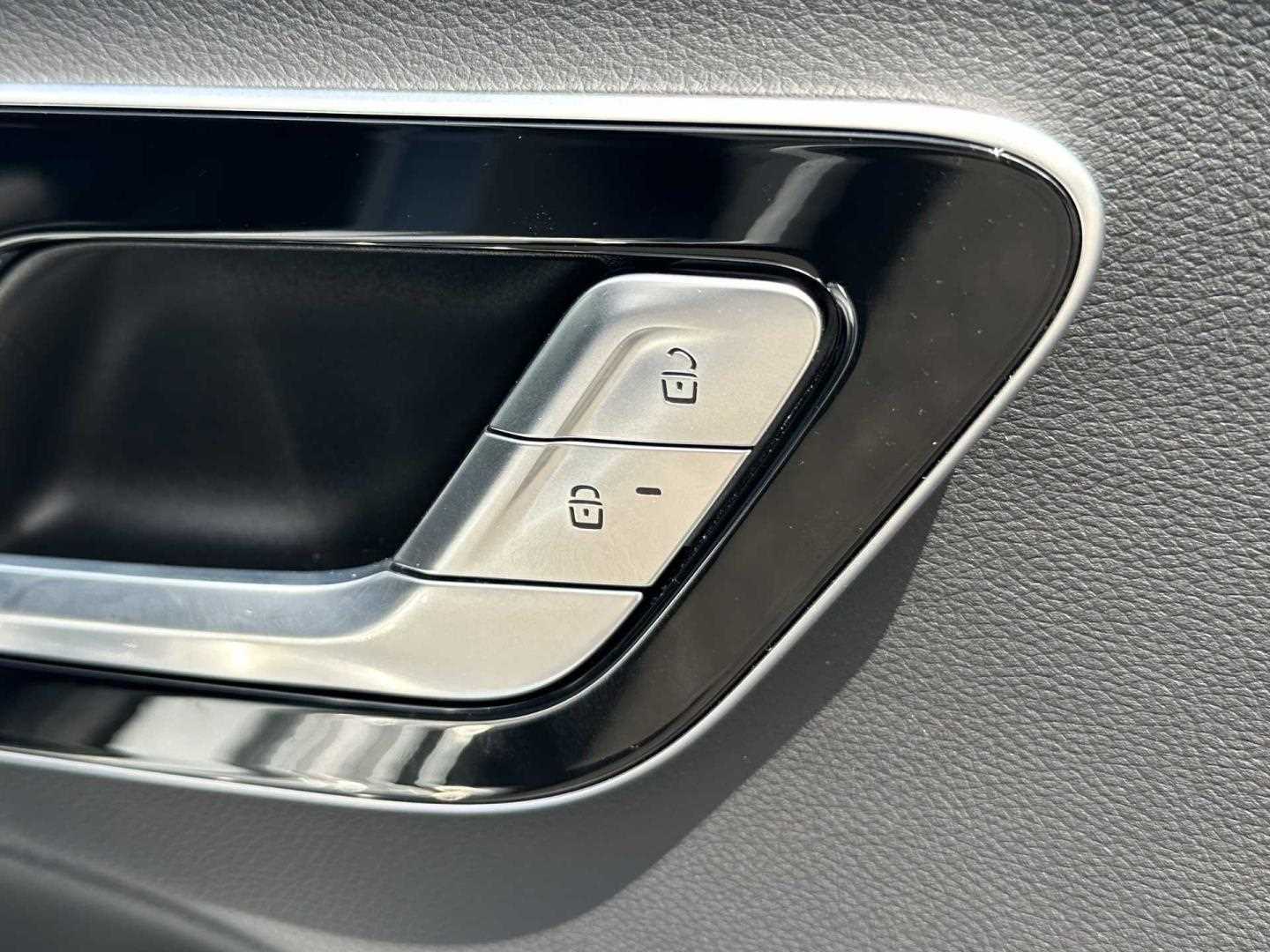 Used Mercedes-Benz E Class 2024 for sale - 77082950: Photo 24