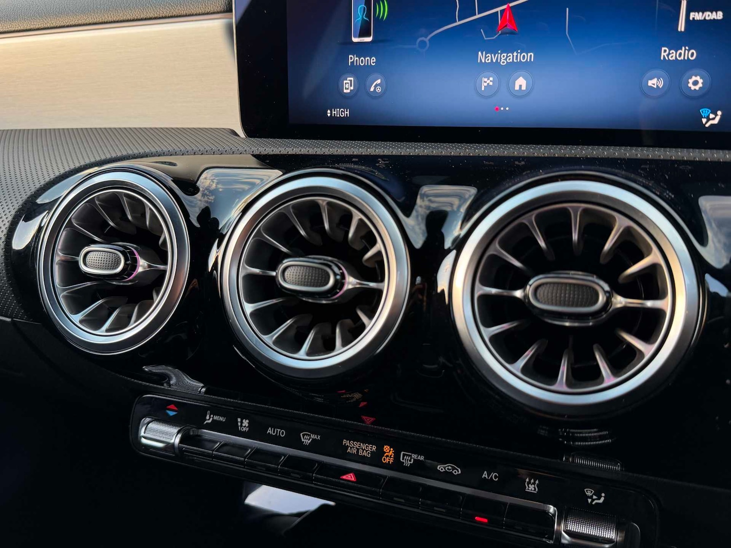 Used Mercedes-Benz CLA 2024 for sale - 76661952: Photo 28