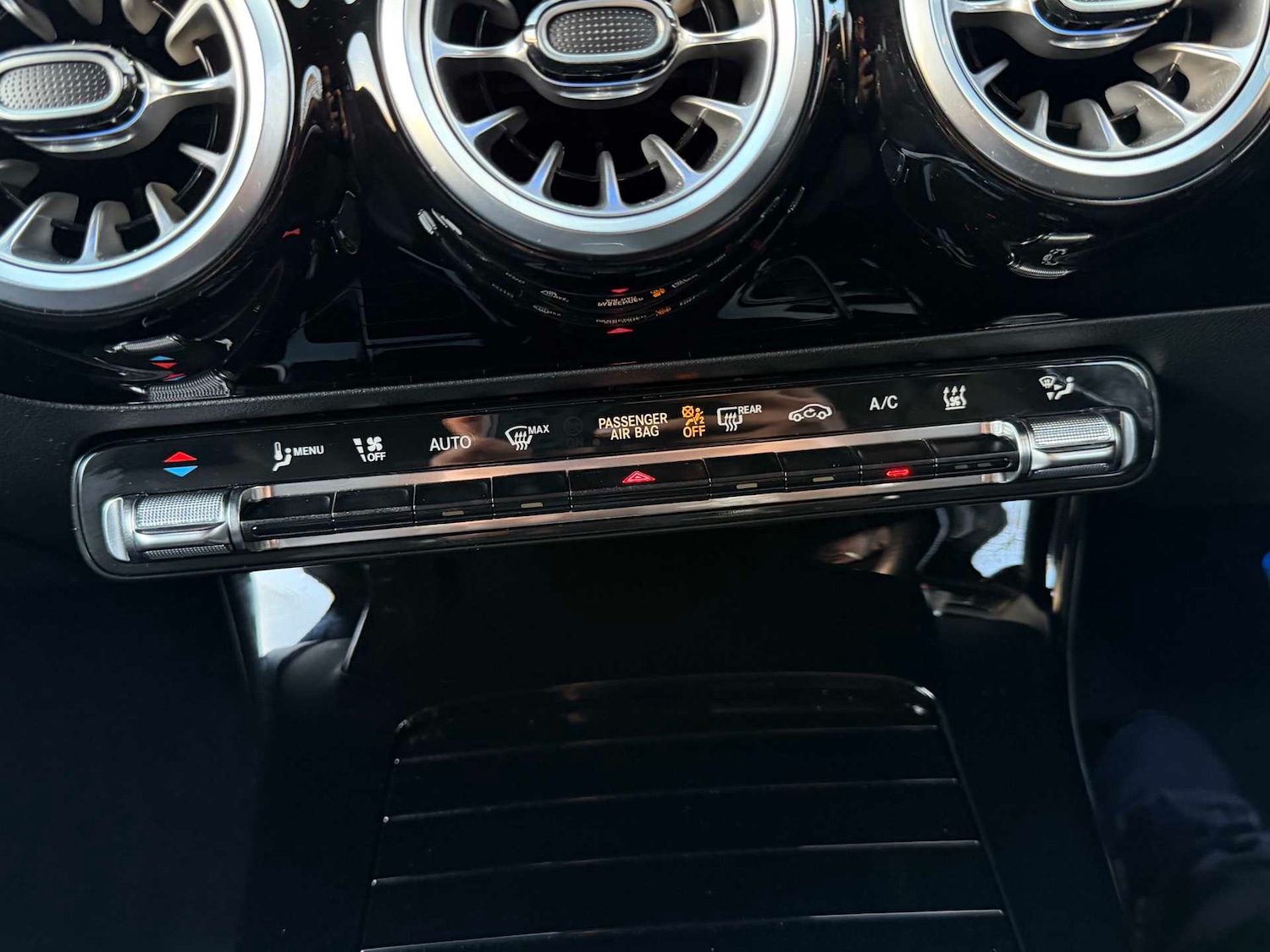 Used Mercedes-Benz CLA 2024 for sale - 76661952: Photo 29