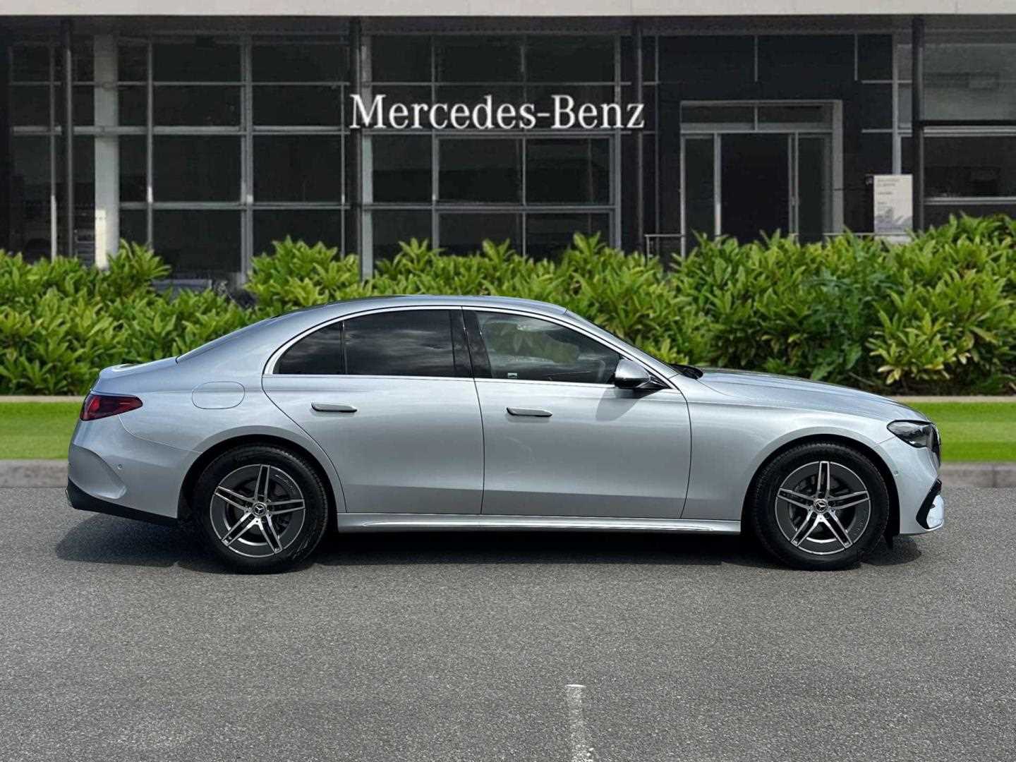 Used Mercedes-Benz E Class 2024 for sale - 78077053: Photo 4