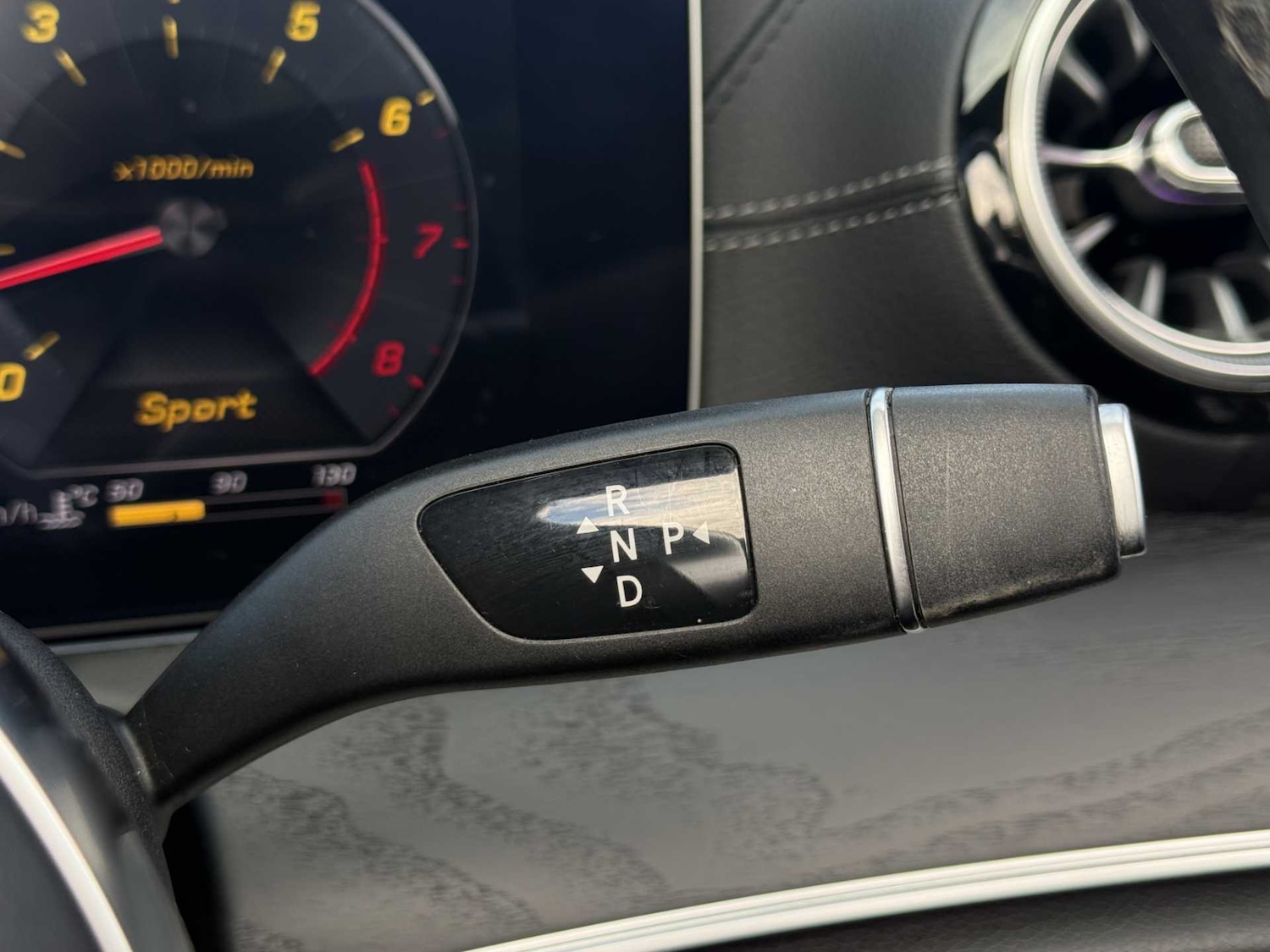 Used Mercedes-Benz E Class 2019 for sale - 76205233: Photo 32