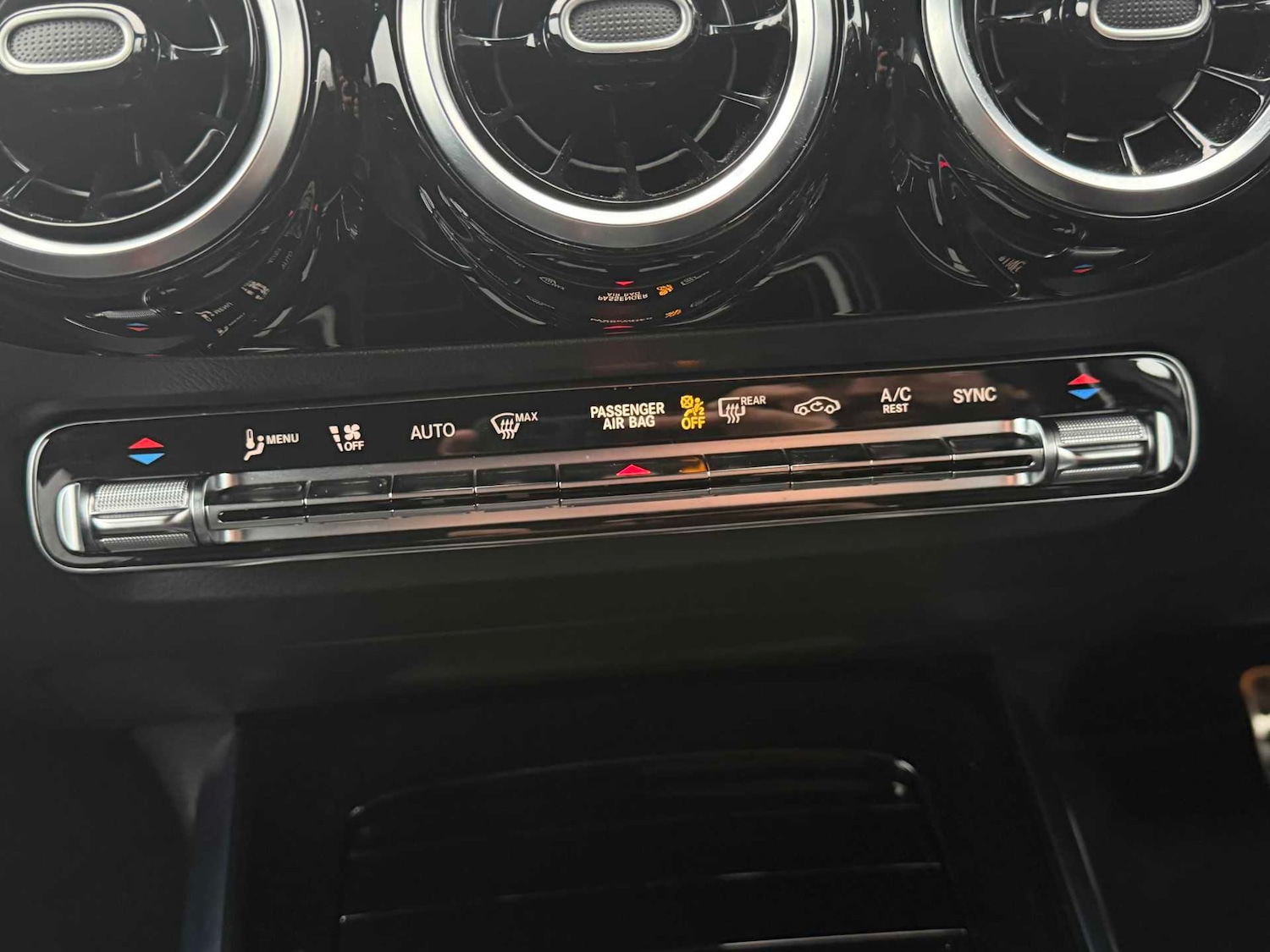 Used Mercedes-Benz GLA 2021 for sale - 77397807: Photo 28