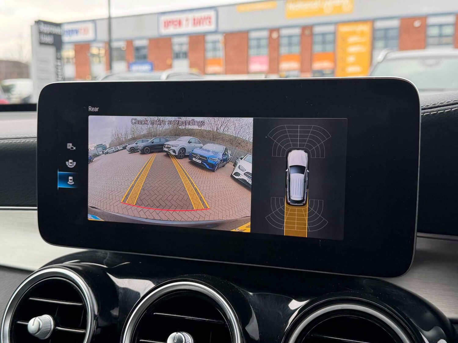 Used Mercedes-Benz GLC 2021 for sale - 77206389: Photo 27