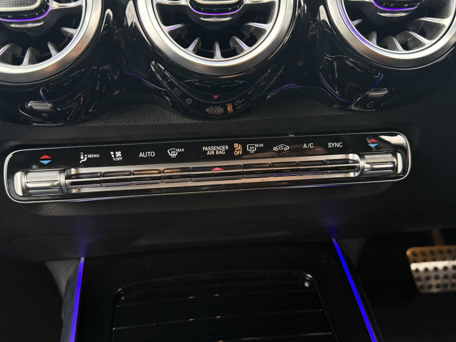 Used Mercedes-Benz GLB 2023 for sale - 76096549: Photo 28