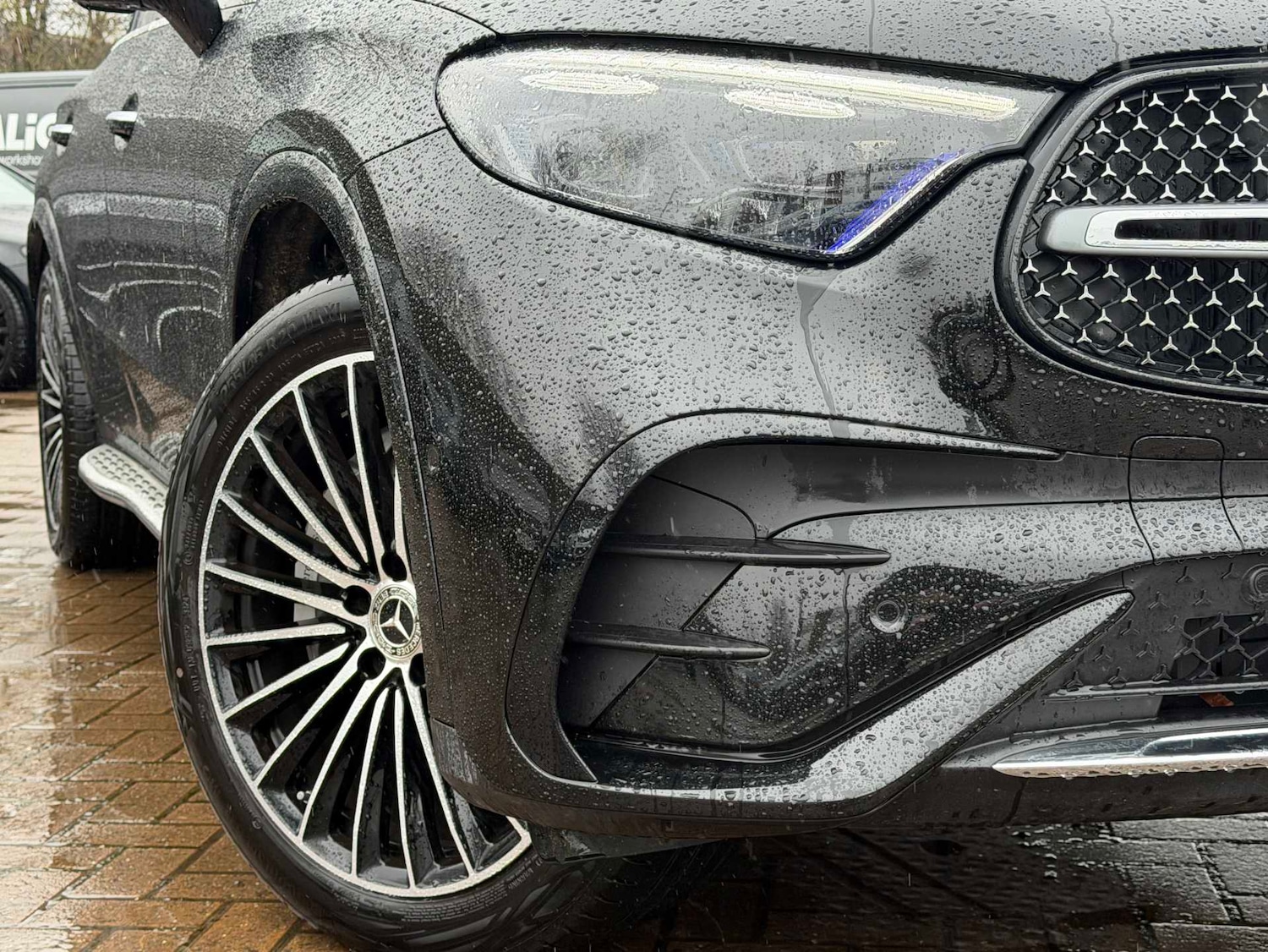 Used Mercedes-Benz GLC 2025 for sale - 77361448: Photo 3