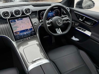 Used Mercedes-Benz GLC 2025 for sale - 77361448: Photo