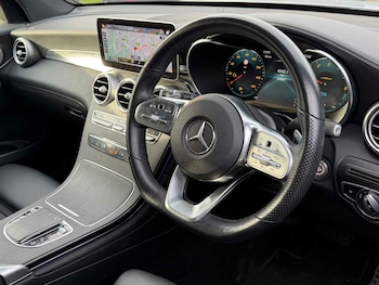 Used Mercedes-Benz GLC 2021 for sale - 76902370: Photo
