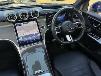 Used Mercedes-Benz GLC 2023 for sale - 76113358: Photo