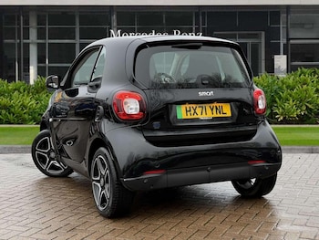Used smart fortwo 2021 for sale - 77206405: Photo