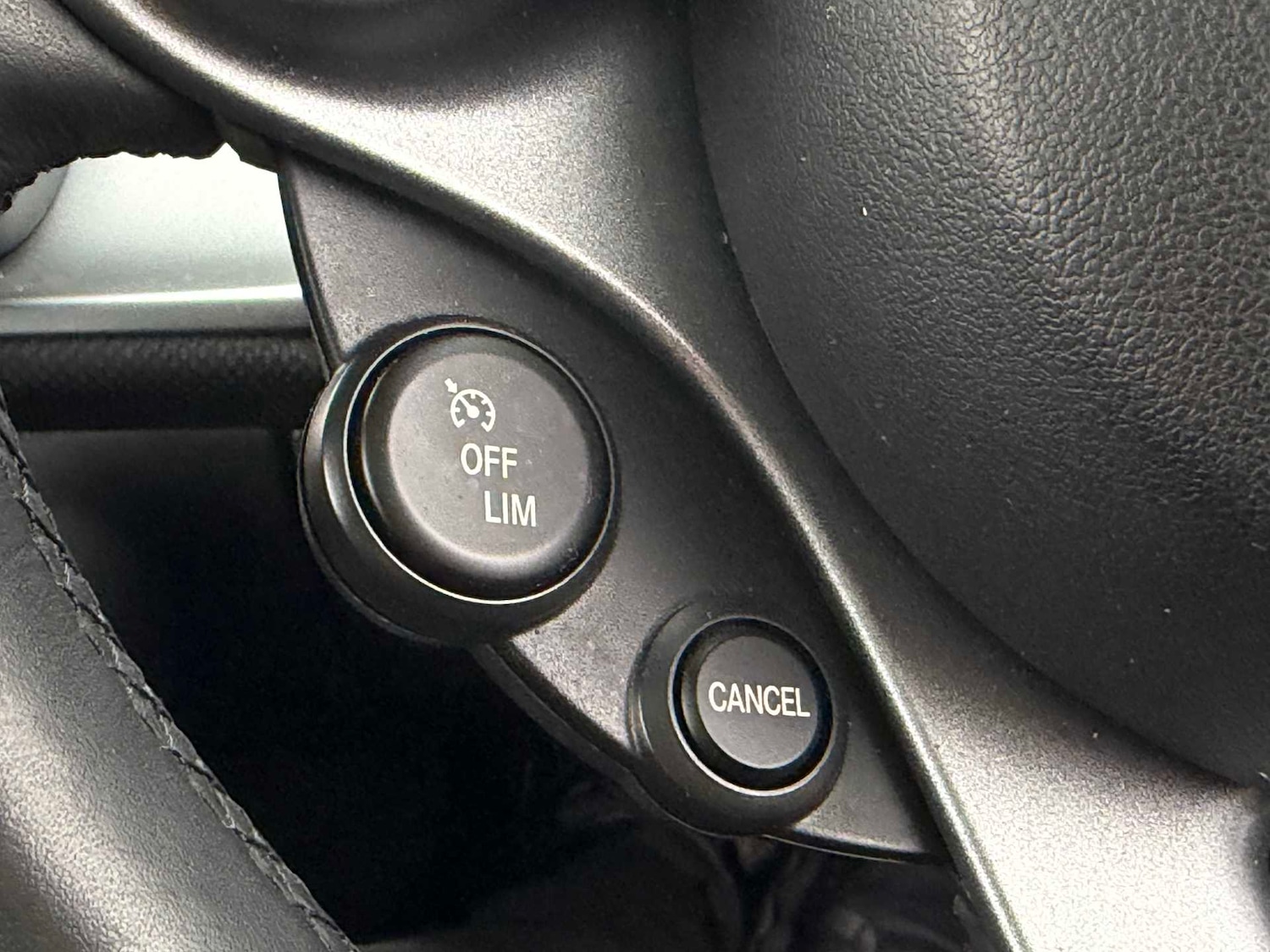 Used smart fortwo 2021 for sale - 77206405: Photo 32