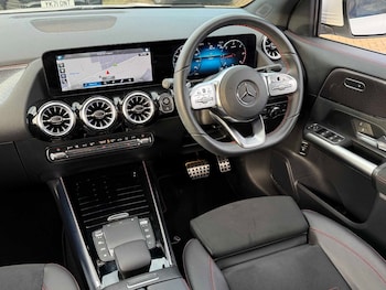 Used Mercedes-Benz GLA 2023 for sale - 76732197: Photo