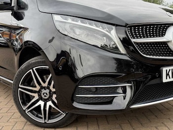 Used Mercedes-Benz V-Class 2023 for sale - 75217730: Photo