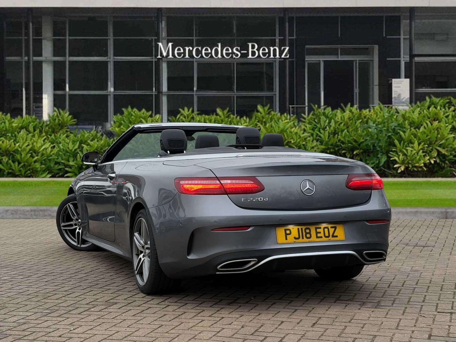 Used Mercedes-Benz E Class 2018 for sale - 77123363: Photo 2