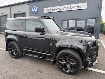 Used Land Rover Defender 2024 for sale - 79766051: Photo