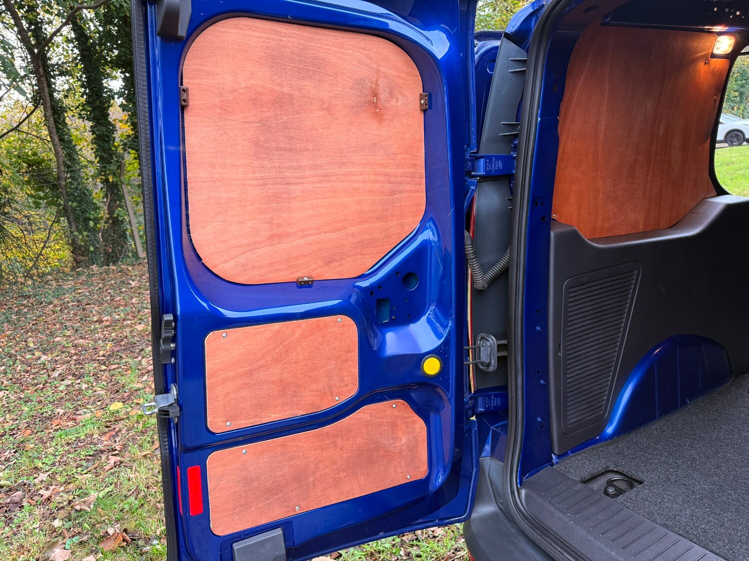 Used Ford Transit Connect 2017 for sale - 76506099: Photo 11