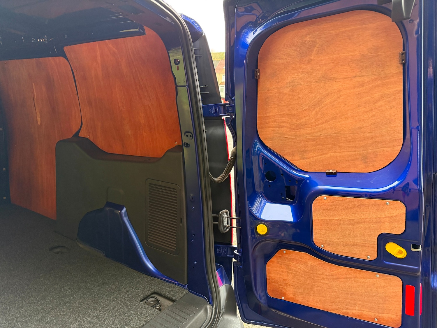 Used Ford Transit Connect 2017 for sale - 76506099: Photo 12