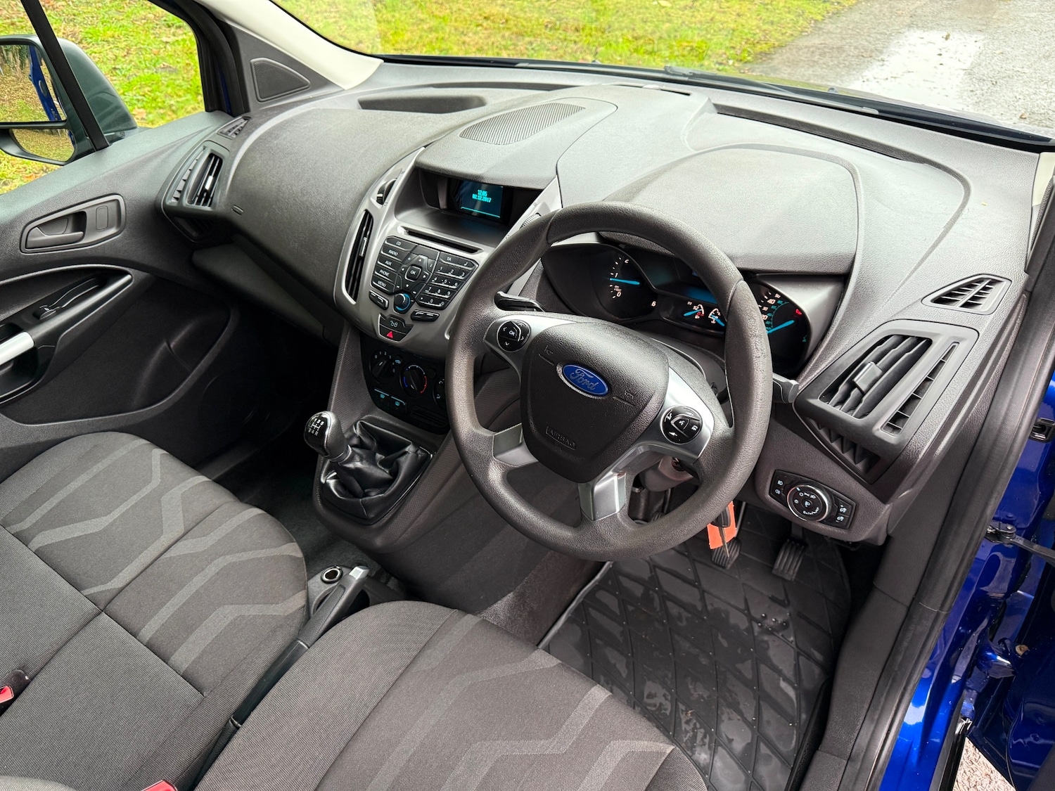 Used Ford Transit Connect 2017 for sale - 76506099: Photo 20