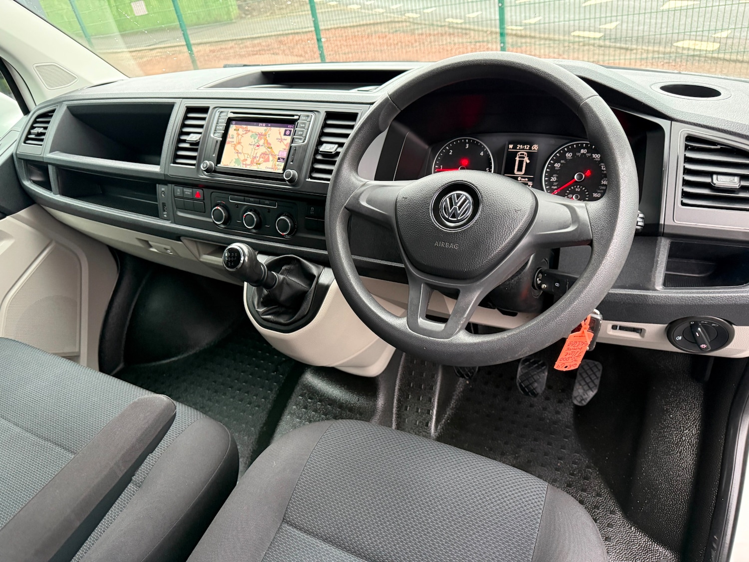 Used Volkswagen Transporter 2019 for sale - 77491047: Photo 18