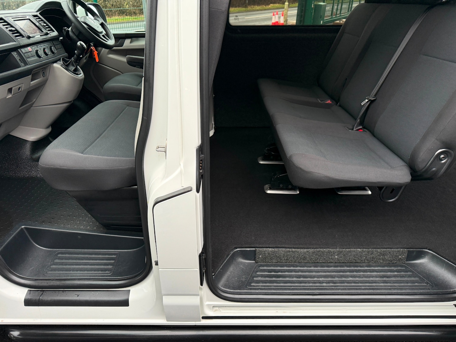 Used Volkswagen Transporter 2019 for sale - 77491047: Photo 4